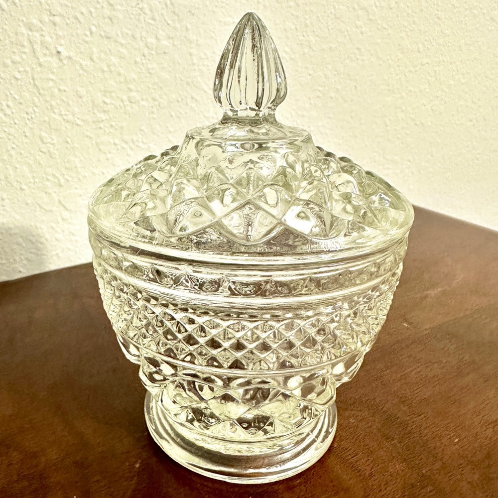 Anchor Hocking Large "Wexford" Vintage Crystal Candy Dish with Lid